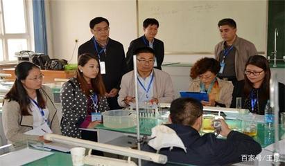 本科和研究生學(xué)歷在電子科技技術(shù)開(kāi)發(fā)行業(yè)的收入對(duì)比